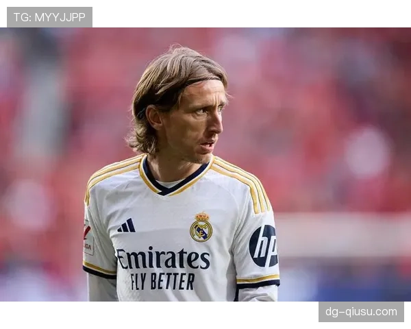 本赛季接管直塞撕开后防，莫德里奇角色前移更胜从前